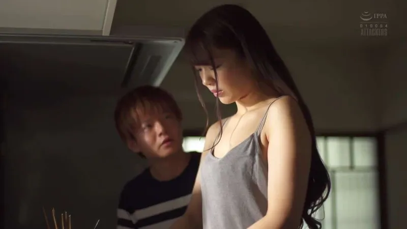 Người yêu của chị gái phang cô em cô vợ đang buồn bã vì thất tình