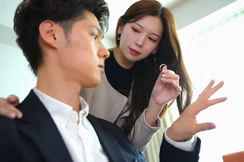 Bà xã đi đi giã ngoại, ông chồng ở nhà bị nhỏ em vợ yêu gạ xxx không trượt phát nào